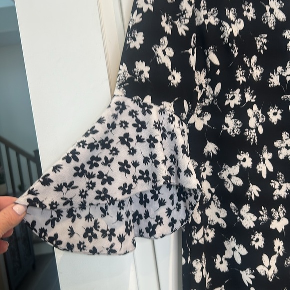 AMERICAN LIVING Women's Celinda Black White Floral Printed Bell Sleeve Dress - Picture 7 of 14